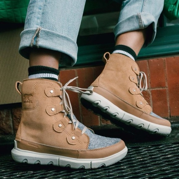 Sorel Shoes - Sorel Tan and Gray Women's Lace-Up Casual Boots